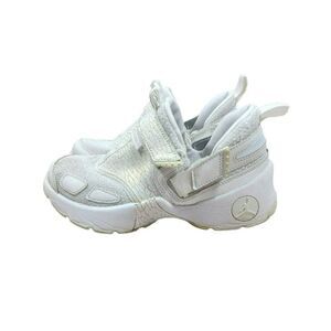 Jordan Trunner LX Athletic Running Shoes Youth 4.5/Women's 6